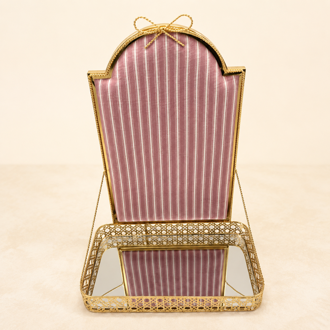 Decorative Jewelry Display Stand